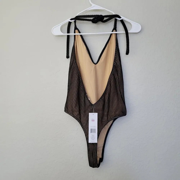 NWT Cosmopolitan Women's One Piece Bodysuit Size M Black-Nude 100% Polyester - Picture 4 of 10